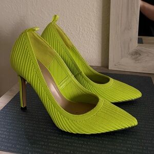 Mix No. 6 green heels